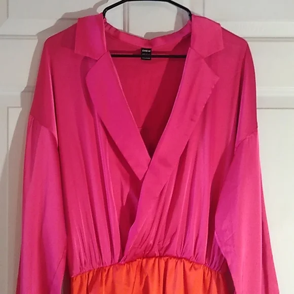 SheIn long sleeve dress - Picture 2 of 5